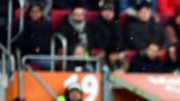 Marco Fabián retornó a la actividad en la derrota del Eintracht Frankfurt por 3-0 ante Augsburgo.