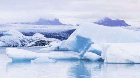 El deshielo del Ártico incrementa el nivel del mar afectando a las temperaturas de todo el planeta.