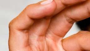 Los diamantes "Apollo blue" y "Artemis Pink" fueron ofrecidos en subasta en 2017 por decenas de millones de dólares cada uno.