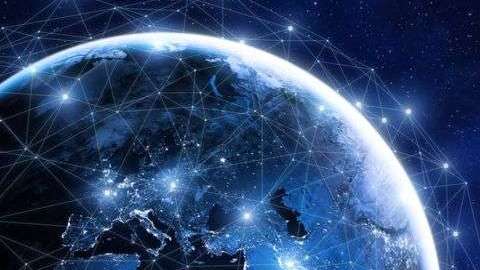 Según los expertos en la materia, Internet es una red libre de escala.