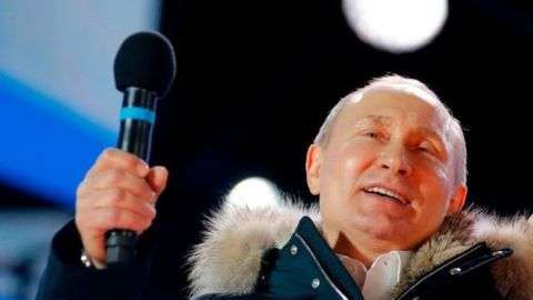 Vladimir Putin, durante el discurso tras su victoria electoral.