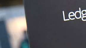 Los dispositivos Ledger Nano están diseñados para almacenar criptomonedas en su interior de forma segura. Getty Images