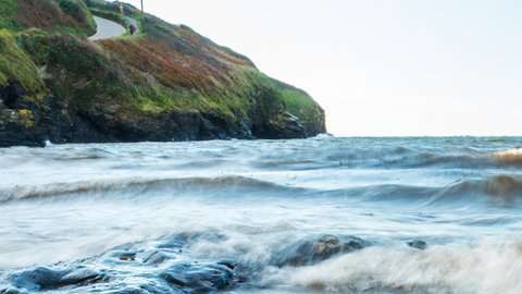 Cada año, 8 millones de toneladas plásticos acaban en el océano.