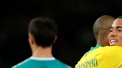 100602141_hi045805146