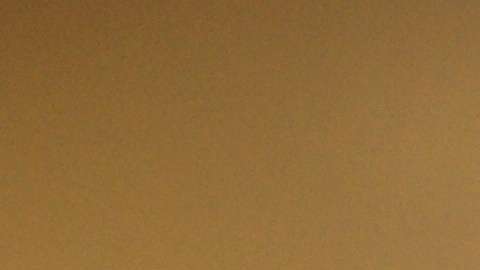 Conferencia de prensa con representantes del Barrio de La Misión y familiares y amigos de Jesús Adolfo Delgado Duarte. El profesor Frank Lara se dirige a los presentes. (Fernando A. Torres / La Opinión de la Bahía)