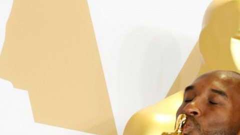 Kobe Bryant ganó un Oscar con su cortometraje 'Dear Basketball'. (Foto: EFE/EPA/PAUL BUCK)