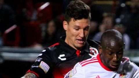 Bradley Wright -Phillips del New York Red Bulls fue el verdugo de los Xolos de Tijuana en Concachampions. (Foto: EFE/Alejandro Zepeda)