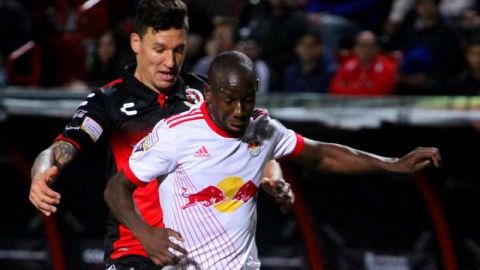 Bradley Wright -Phillips del New York Red Bulls fue el verdugo de los Xolos de Tijuana en Concachampions. (Foto: EFE/Alejandro Zepeda)