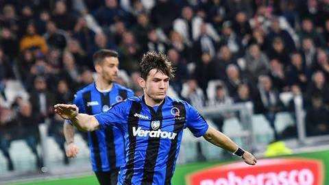 El técnico de Arrgentina, Jorge Sampaoli, asegura que Paulo Dybala no se adapta a la idea de estar lejos de su club