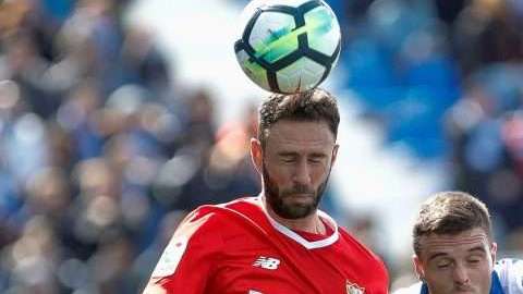El defensa mexicano del Sevilla, Miguel Layún anotó en la jornada 29 de LaLiga española. (Foto: EFE / Juanjo Martin)