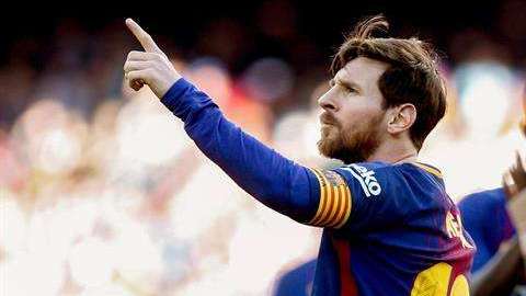 El delantero argentino del FC Barcelona, Lionel Messi, celebra su gol ante el Athletic de Bilbao. (Foto: EFE/ Alberto Estévez)