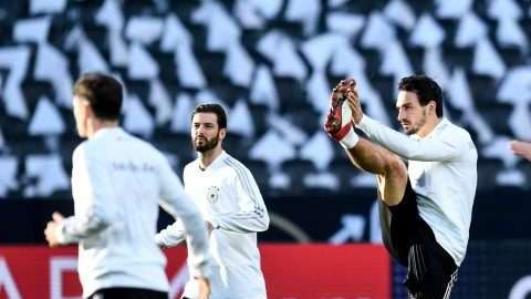 Los jugadores de la selección de fútbol de Alemania entrenan en la víspera de su enfrentamiento con Brasil. (Foto: EFE/Filip Singer)