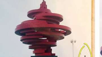 Pareja casada descubre una foto que demuestra que se pudieron conocer años antes.