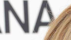 Aylín Mujica conserva su belleza.