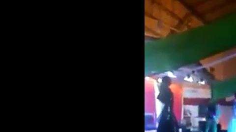 Una de las concursantes no soportó el haber perdido.