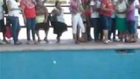 La mujer sufrió traumatismo craneoencefálico severo