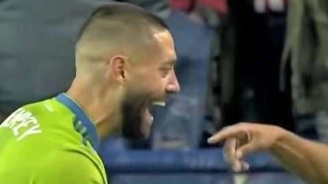 Clint Dempsey fue el verdugo de las Chivas en CenturyLink Field.