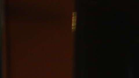 Una máquina tragamonedas otorgó el premio que separó a un par de amigos.