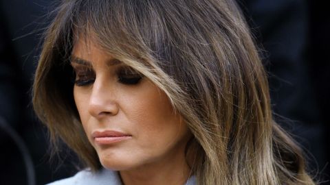 Melania se siente avergonzada por las infidelidades de su marido asegura el informe