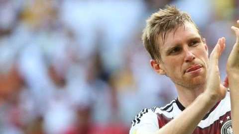 Per Mertesacker, emblema del Arsenal y de la selección de Alemania ve próximo su retiro. (Foto: Imago7)