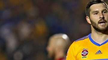 André-Pierre Gignac, y su frustración tras perder los Tigres UANL ante el Toronto FC en la Liga de Campeones de la Concacaf. (Foto: Imago7/ José Macías)