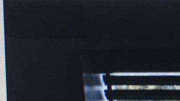 Así quedó la pared del estacionamiento tras la caída del auto