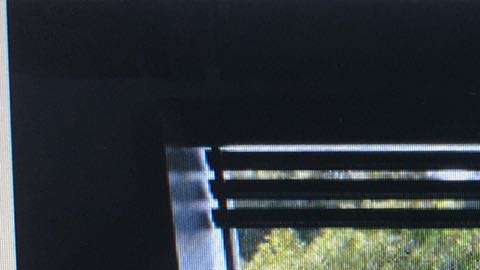 Así quedó la pared del estacionamiento tras la caída del auto