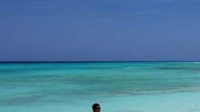 Los Roques se caracterizan por la arena blanca y las aguas turquesas.