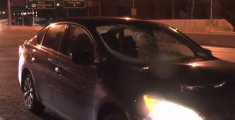 La novia del fallecido  enfrenta cargos por manejar un vehículo intoxicada.