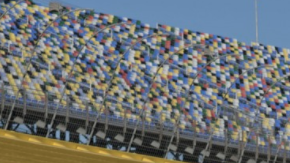 El trabajo es la principal de sus tareas.