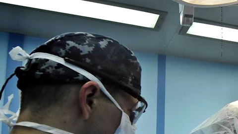 Inventan un aparato capaz de detectar células cancerígenas durante la cirugía.