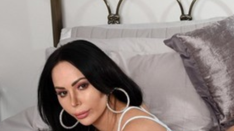 Star Marie Delgiudice teme poner sus glúteos en sentido opuesto a la foto.