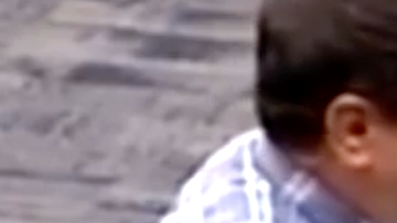 Este hombre acusó a quien le maltrató de pequeño para dejar claro que el abuso escolar es intolerable.