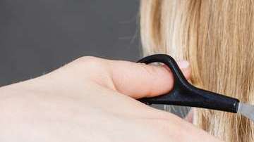 Los sujetos huyeron tras cortarle el cabello,