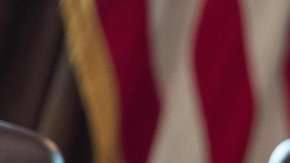 El primer viaje de Donald Trump a América Latina como presidente de EEUU fue cancelado debido a la crisis en Siria, informó la Casa Blanca.