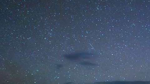 Cabral dijo haber usado flashes y exposición larga para captar la escena.