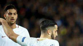 Messi en medio de defensores de Roma. EFE