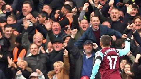 West Ham empató con el Chelsea gracias al mexicano Javier 'Chicharito' Hernández. (Foto: EFE/EPA/GERRY PENNY)