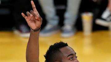 James Harden guió a los Rockets a una gran temporada. EFE