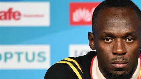 Usain Bolt no quita el dedo del renglón de jugar fútbol de manera profesional