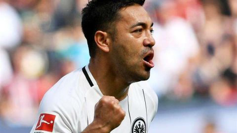 El mexicano Marco Fabián podría ser campeón de Copa con el Eintracht Frankfurt. (Foto: EFE/EPA/SASCHA STEINBACH)