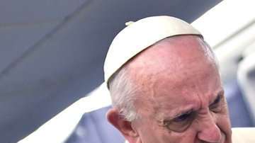 Durante su visita a Chile en enero pasado, Francisco defendió la inocencia de Barros. EPA