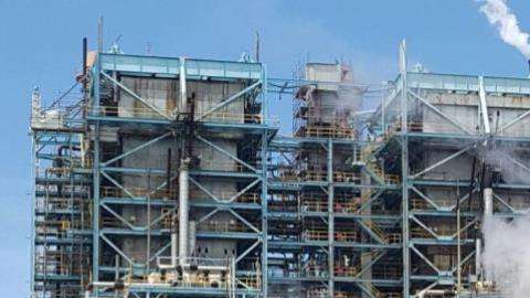 Todas las plantas de generación de energía de la isla están fuera de servicio.