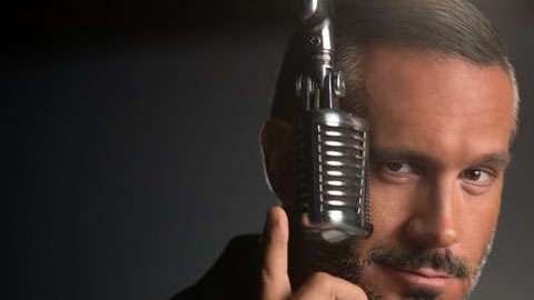 Arath de la Torre sufre "apnea del sueño".