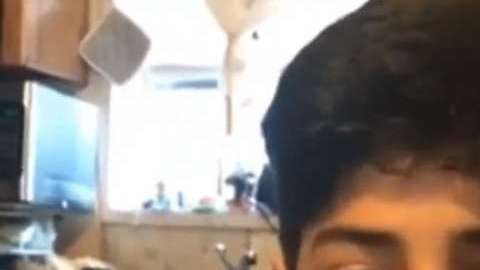 Azael tiene 12 años y nació en EEUU.