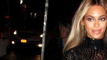 No cabe duda que los años pasan y Beyoncé sigue igual de sensual.