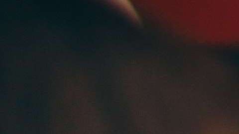 Dejar de socializar es señal de adicción.