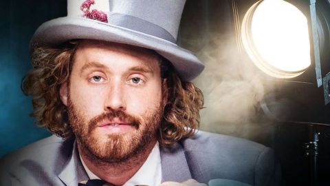 Todd Joseph Miller se presenta con el nombre artístico abreviado T.J. Miller