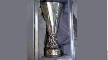 El trofeo de la Europa League fue robado y recuperado en Guanajuato