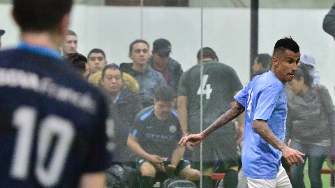 Luis Alonso ‘El Negro’ Sandoval, uno de los pocos jugadores que militaron en Chivas y América, ahora en Chicago. (Javier Quiroz / La Raza)